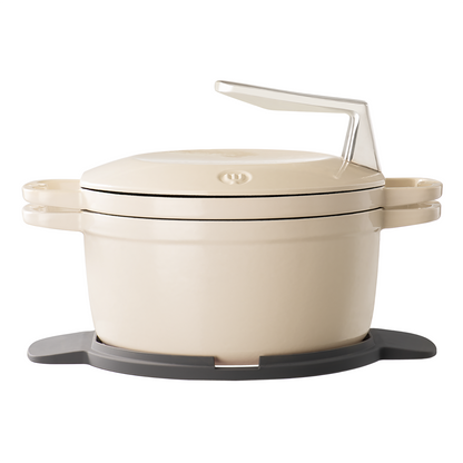 重ねて収納できる！TastePlus鋳物ホーロー鍋